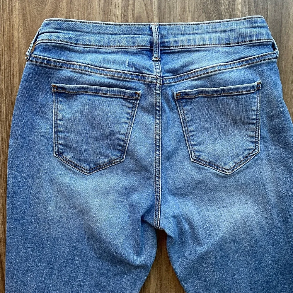 Old Navy Rockstar Raw Hem Jeans Size 8